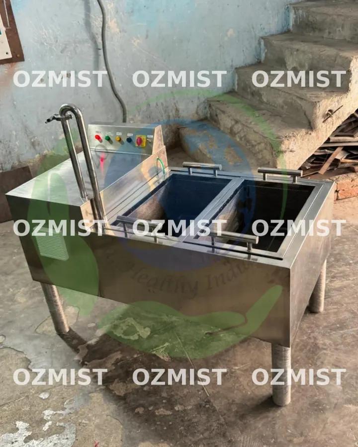 Commercial bubble fruit and vegetable washer manufactured by Ozmist Food, Greater Noida â€” gentle hydrodynamic washing for delicate produce